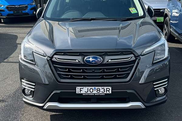 2022 Subaru Forester Hybrid S S5