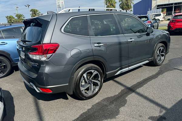 2022 Subaru Forester Hybrid S S5