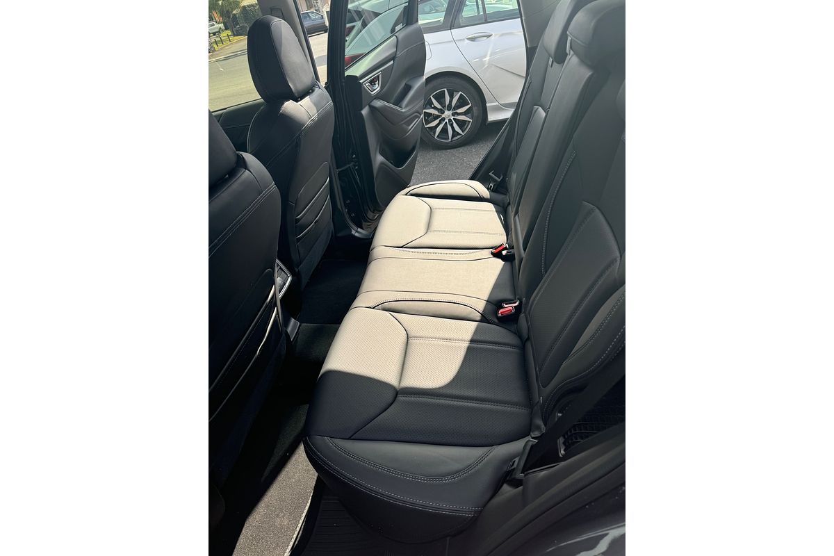 2022 Subaru Forester Hybrid S S5