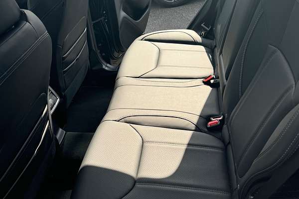 2022 Subaru Forester Hybrid S S5