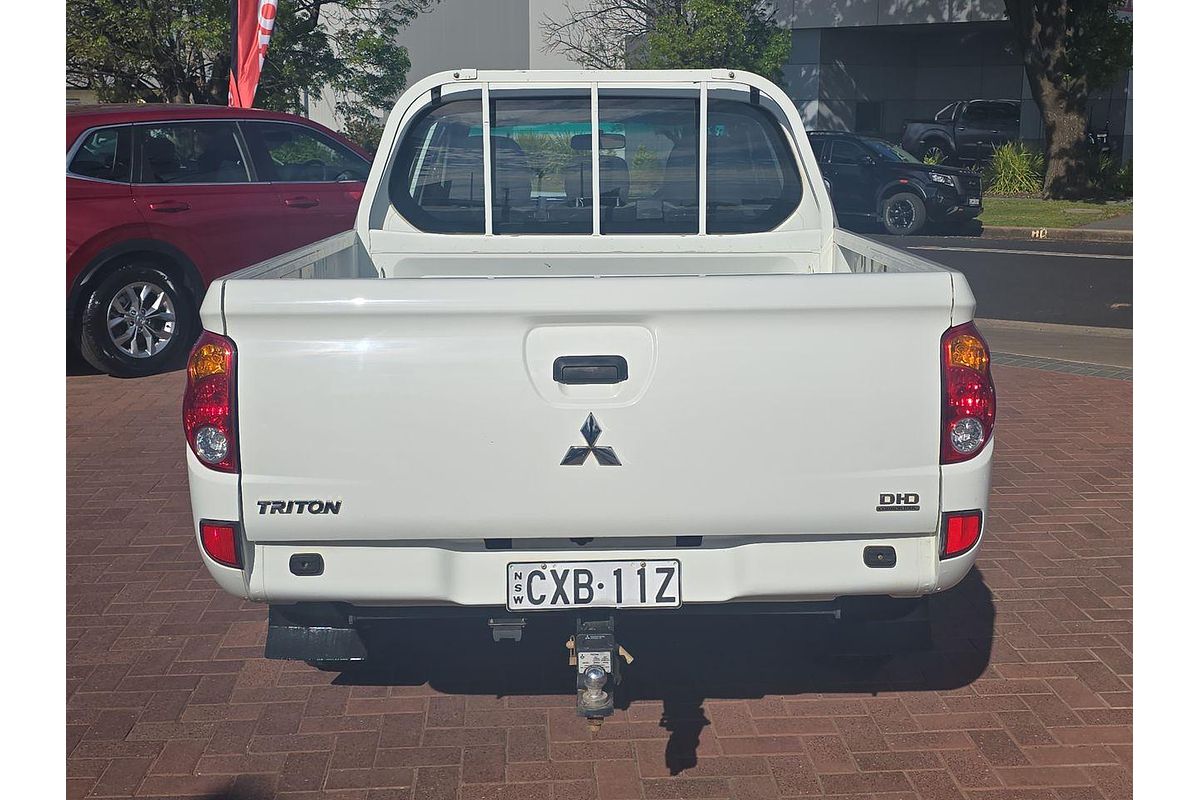 2015 Mitsubishi Triton GLX MN 4X4