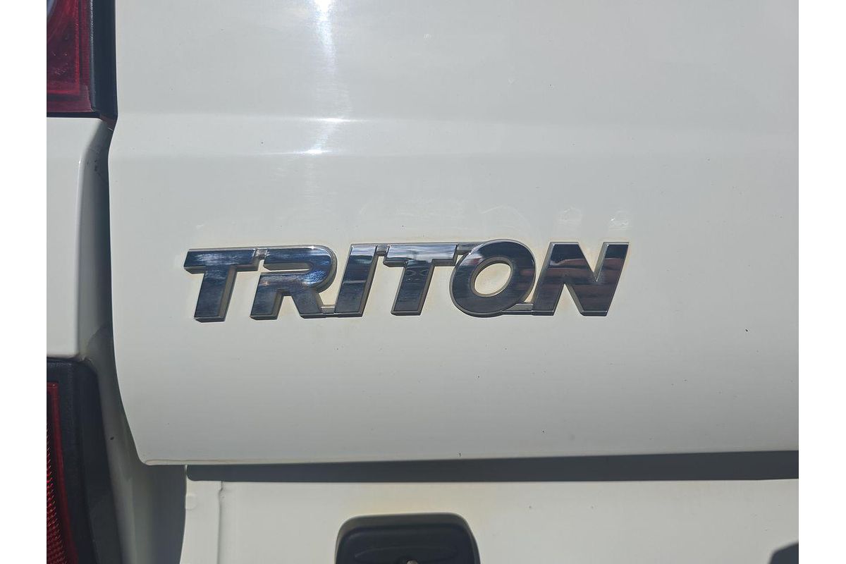 2015 Mitsubishi Triton GLX MN 4X4