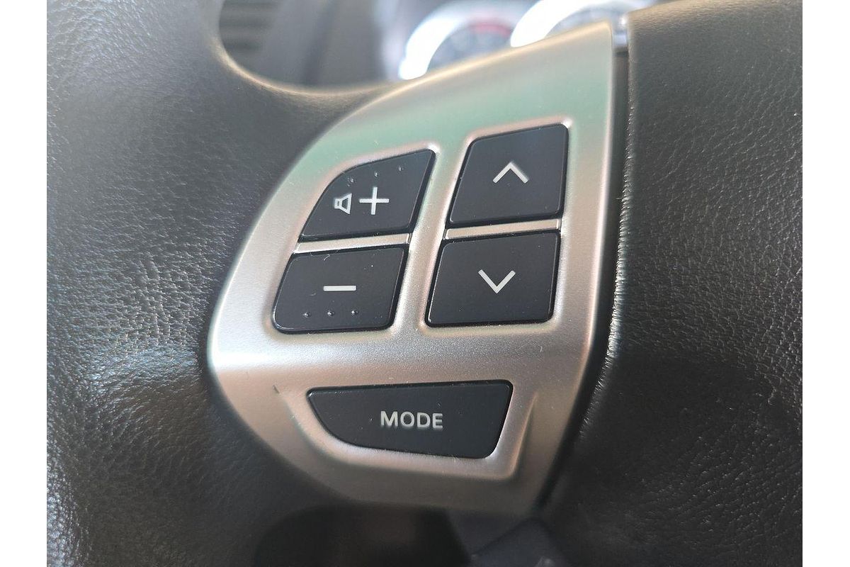 2015 Mitsubishi Triton GLX MN 4X4
