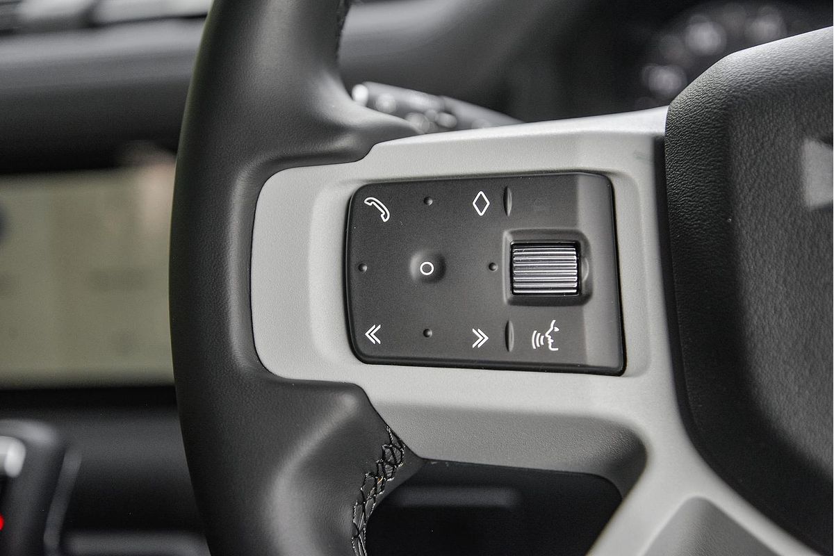 2023 Land Rover Defender 90 D250 S L663