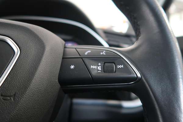 2021 Audi Q3 35 TFSI S Line F3