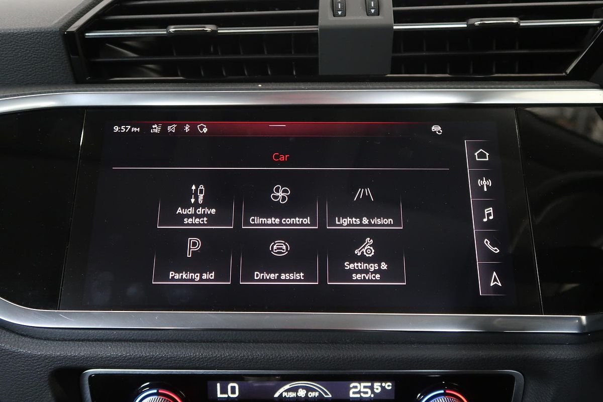 2021 Audi Q3 35 TFSI S Line F3
