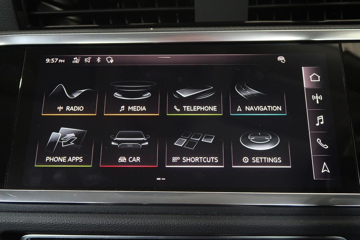 2021 Audi Q3 35 TFSI S Line F3
