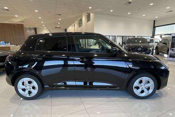 2024 Suzuki Swift Hybrid Plus UZ