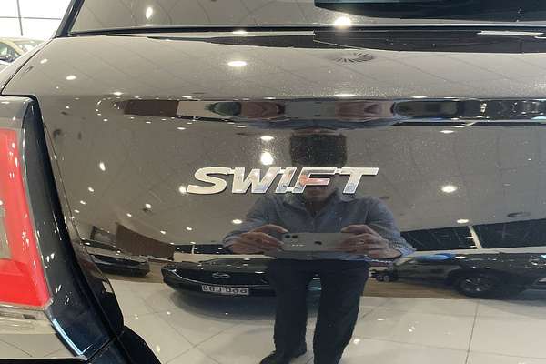 2024 Suzuki Swift Hybrid Plus UZ