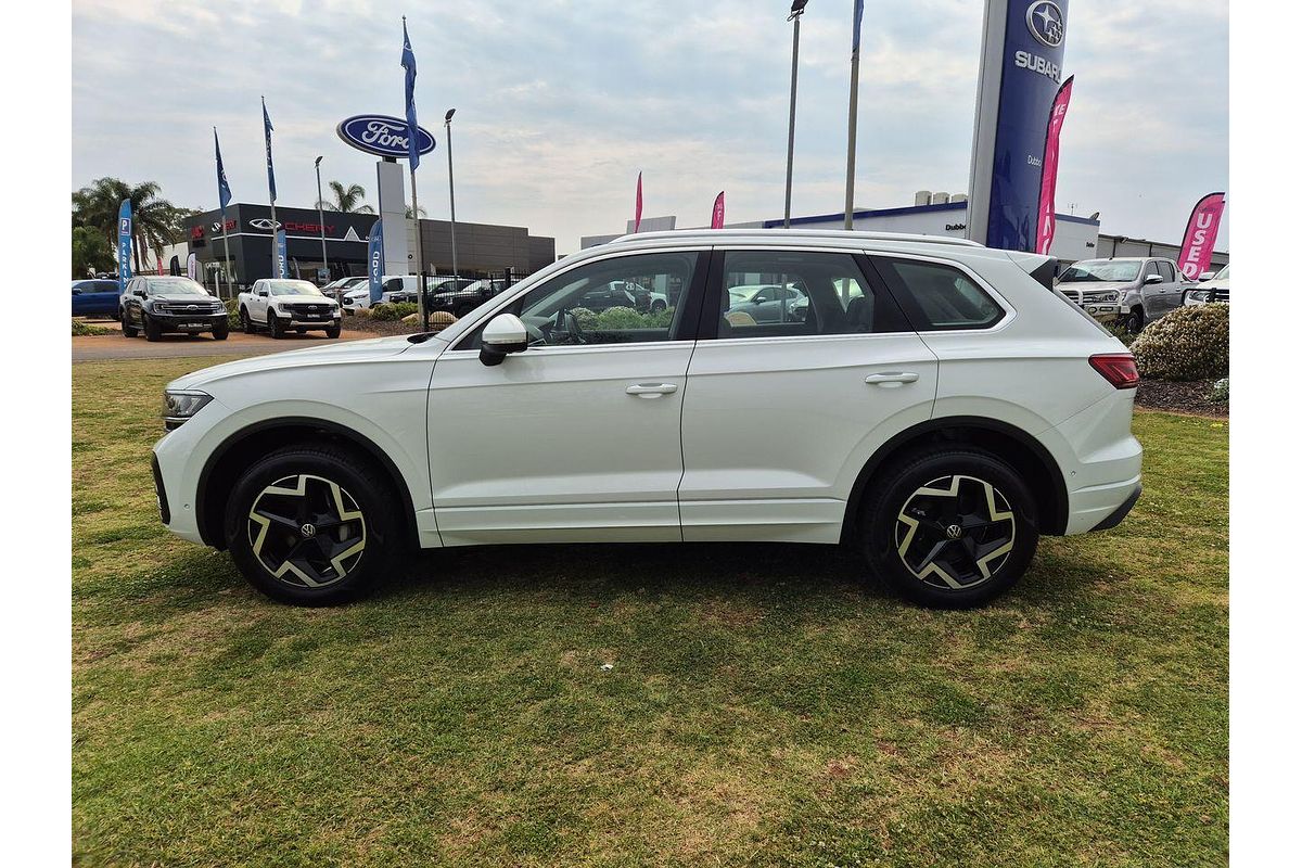 2024 Volkswagen Touareg 170TDI RC