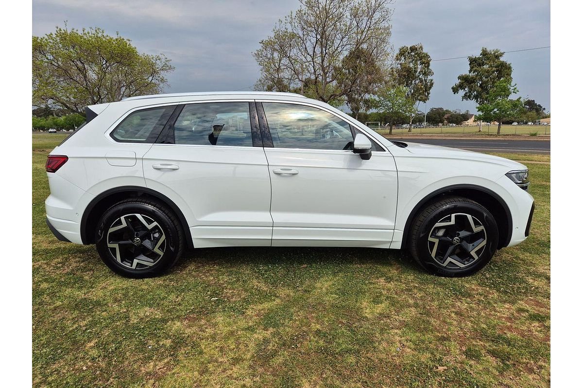 2024 Volkswagen Touareg 170TDI RC