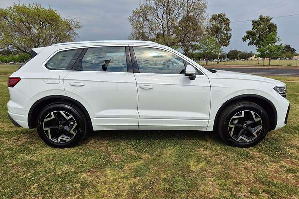 2024 Volkswagen Touareg 170TDI RC