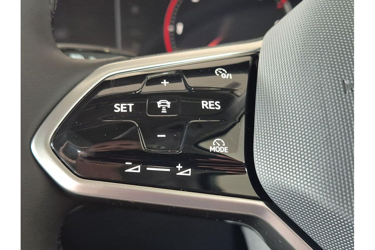 2024 Volkswagen Touareg 170TDI RC