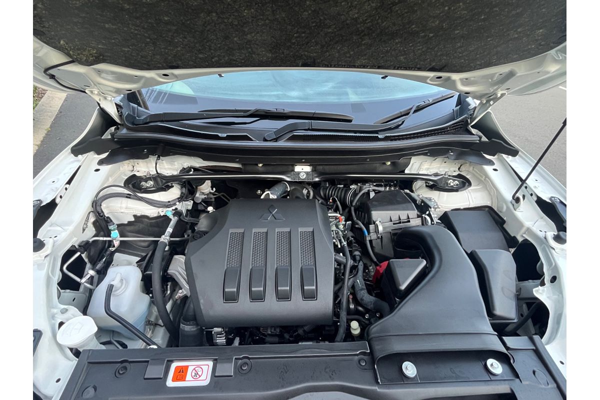 2021 Mitsubishi Eclipse Cross LS YB