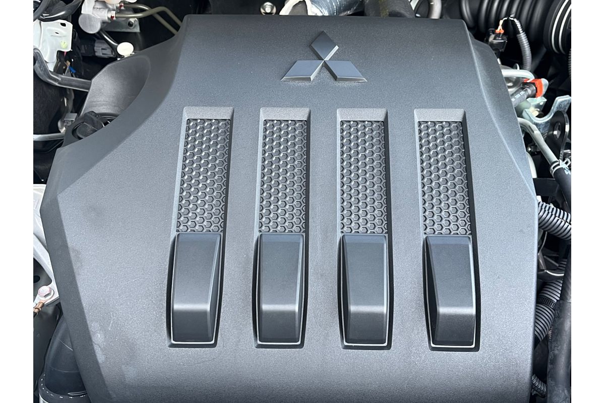 2021 Mitsubishi Eclipse Cross LS YB