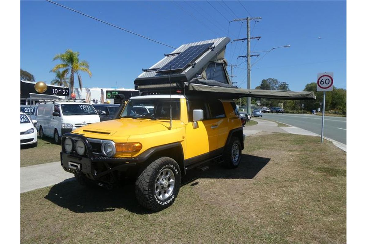 2012 Toyota FJ Cruiser GSJ15R