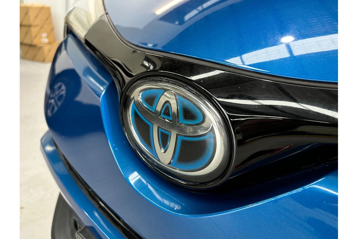 2017 Toyota C-HR HYBRID G ZYX10