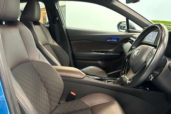 2017 Toyota C-HR HYBRID G ZYX10