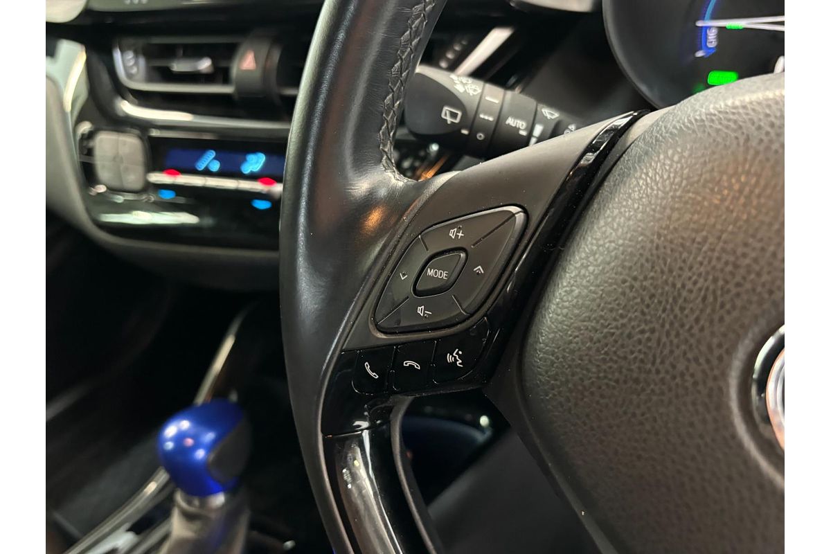 2017 Toyota C-HR HYBRID G ZYX10