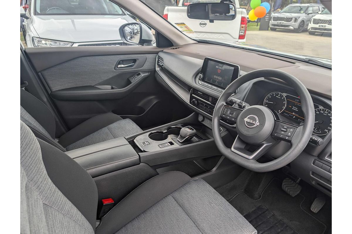 2023 Nissan X-TRAIL ST T33