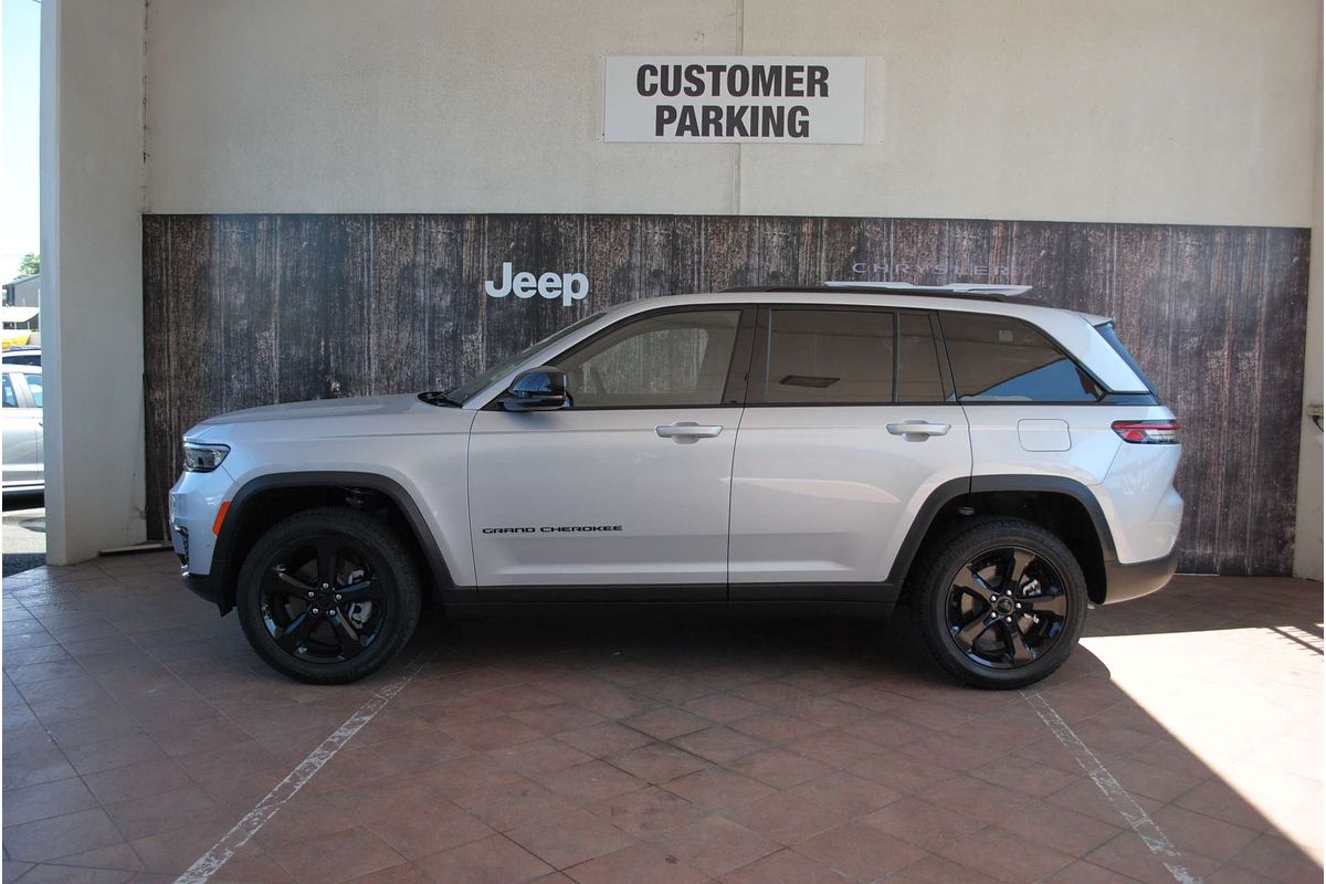 2023 Jeep Grand Cherokee Night Eagle WL
