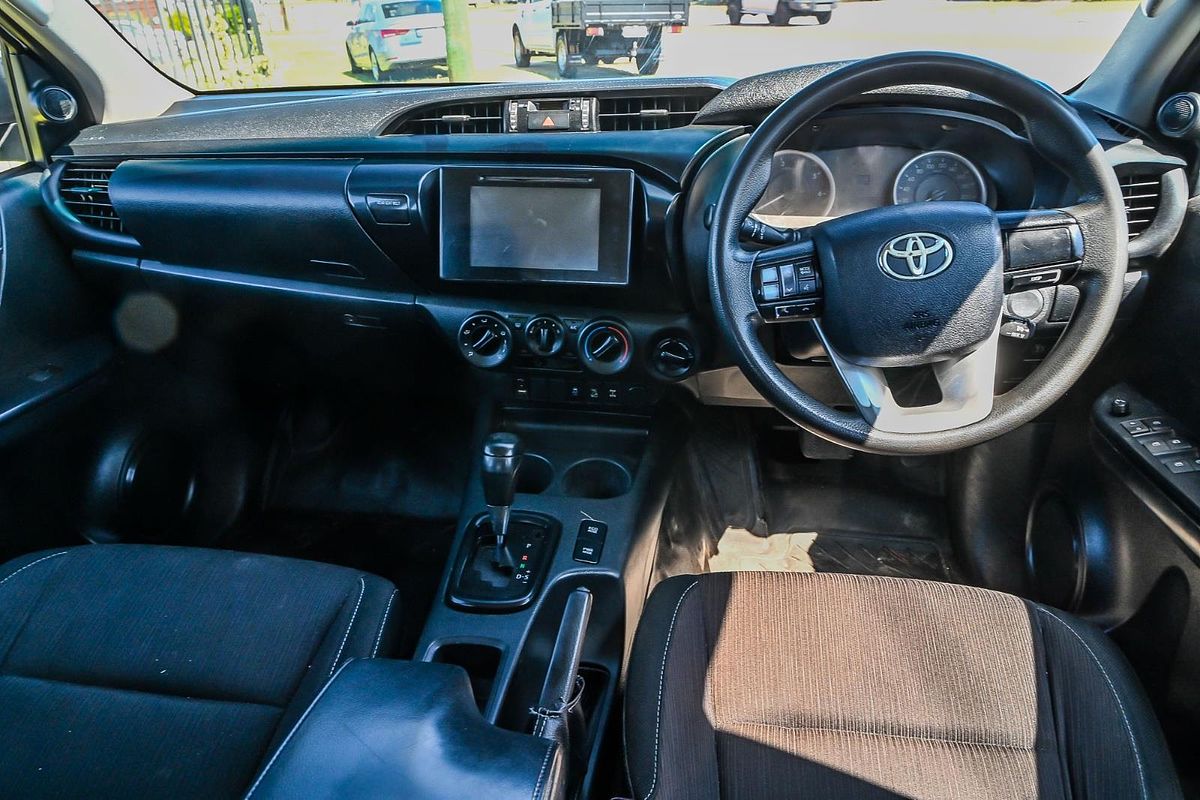 2018 Toyota Hilux SR GUN126R 4X4