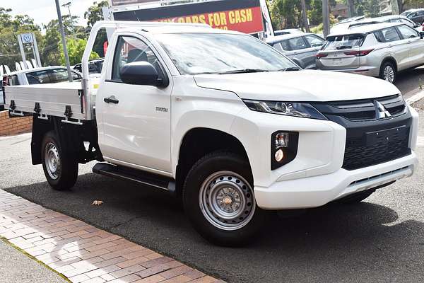 2023 Mitsubishi Triton GLX MR 4X4