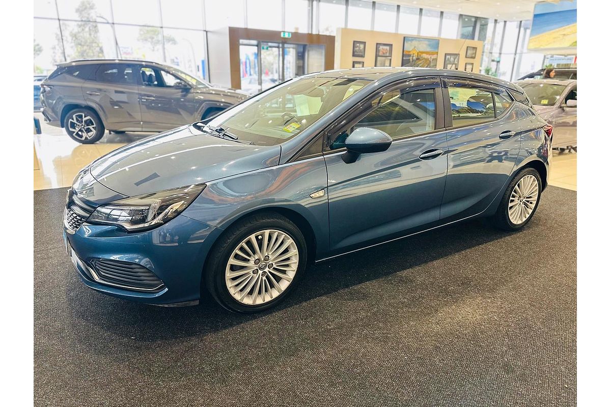 2017 Holden Astra R BK