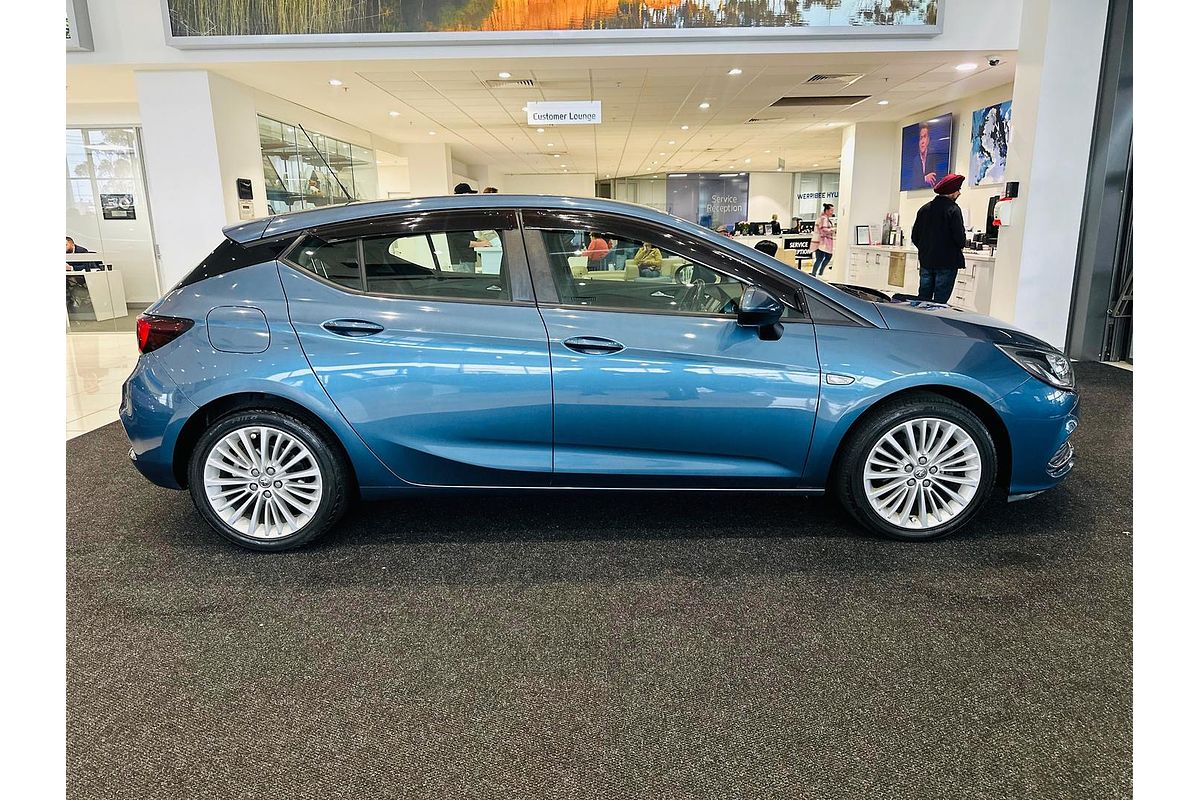 2017 Holden Astra R BK