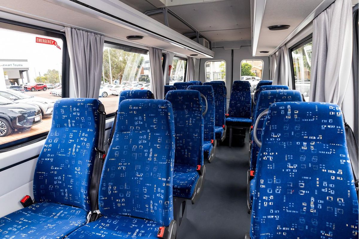 2021 Iveco Daily Minibus Shuttle 16