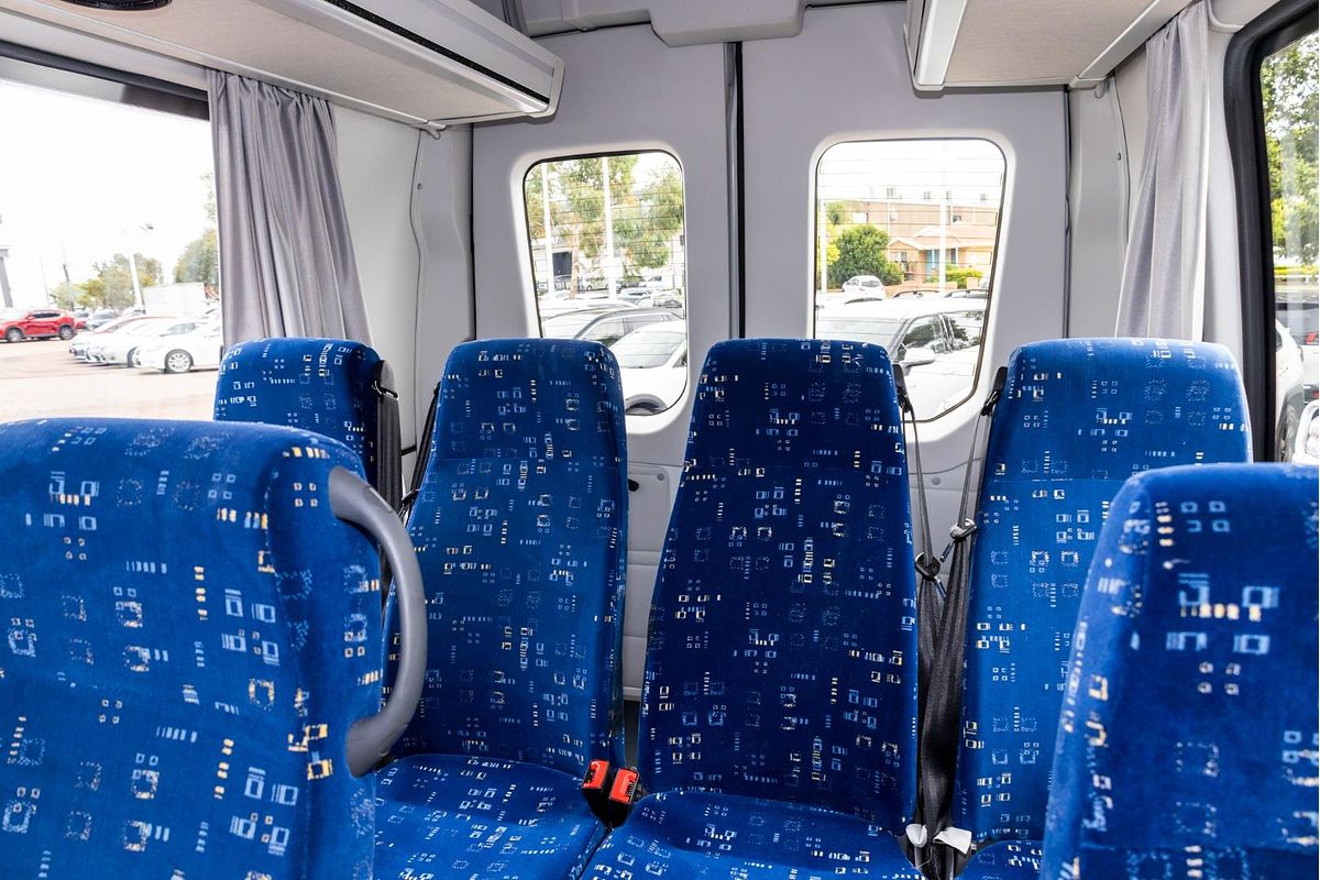2021 Iveco Daily Minibus Shuttle 16
