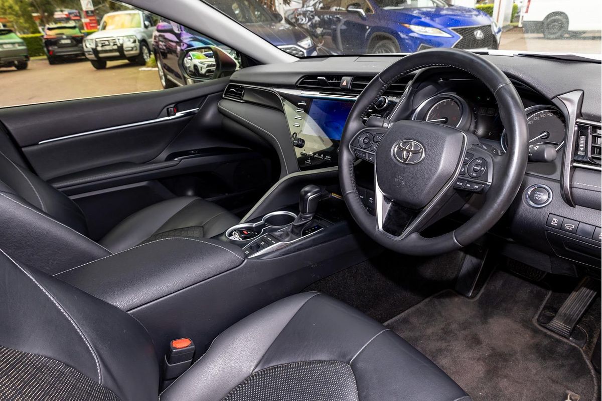 2019 Toyota Camry SX GSV70R