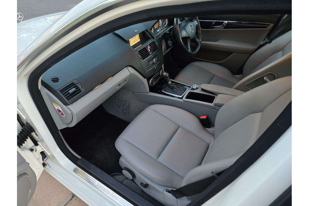 2007 Mercedes-Benz C-Class C200 Kompressor Avantgarde W204