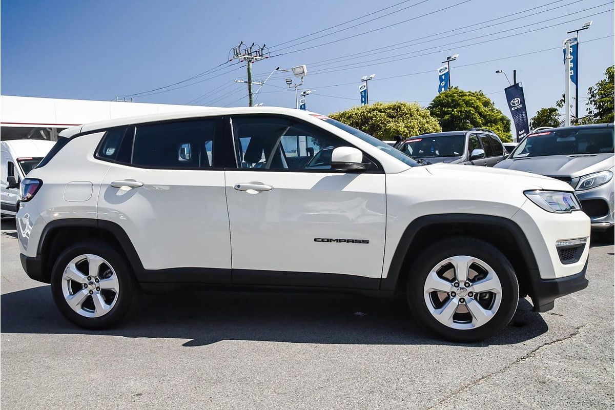 2017 Jeep Compass Sport M6