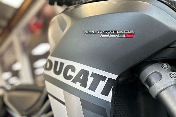 2018 Ducati MULTISTRADA 1260S T-PACK