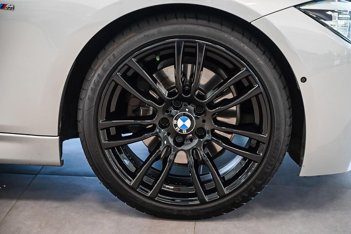 2015 BMW 3 Series 330i M Sport F30 LCI