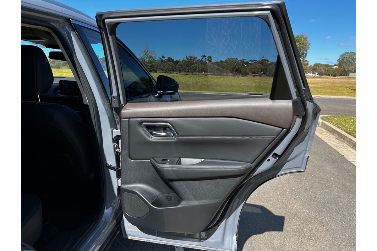 2024 Nissan X-TRAIL ST-L e-POWER T33