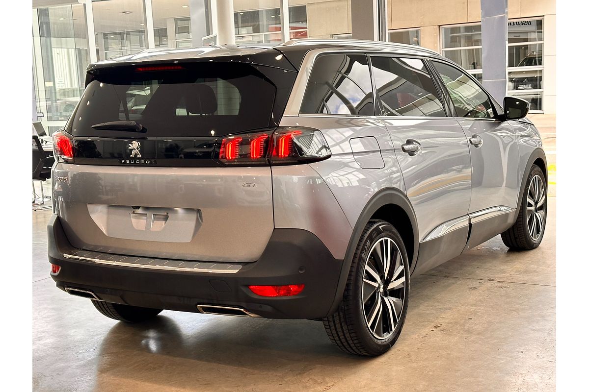 2022 Peugeot 5008 GT P87