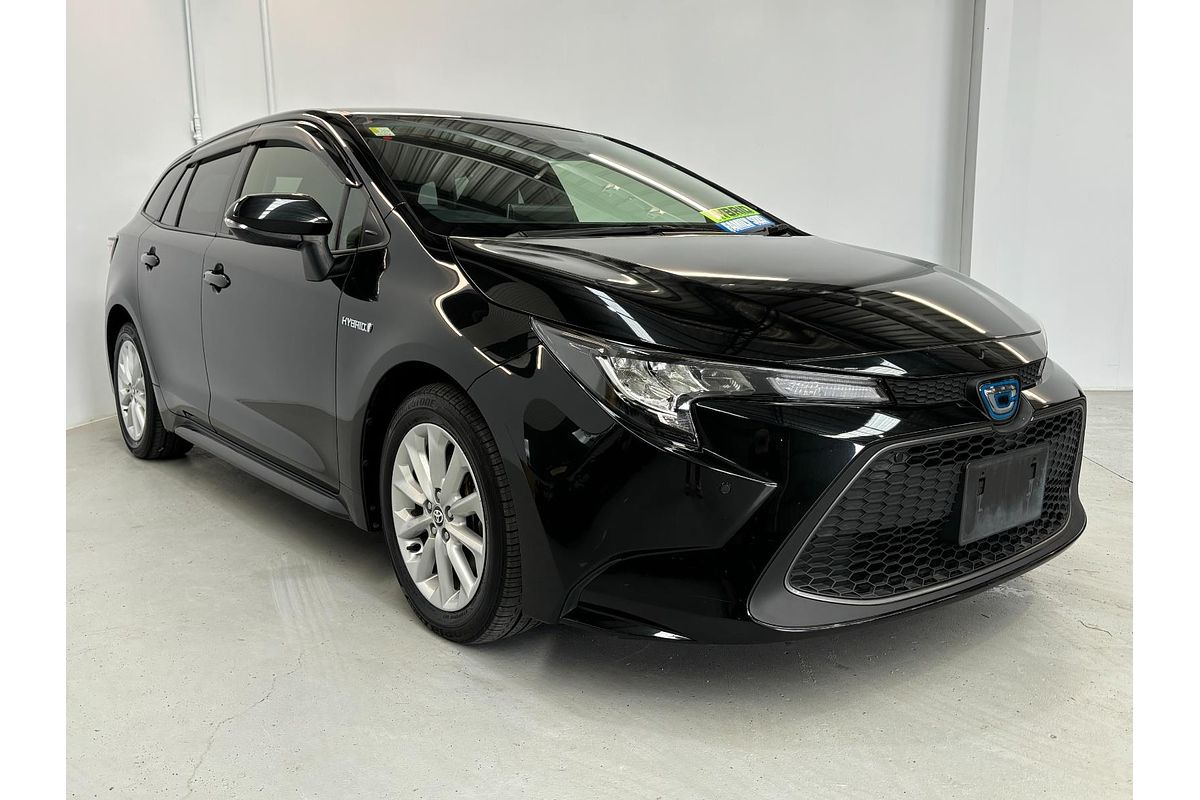 2019 Toyota Corolla Touring Hybrid Touring Hybrid S ZWE211