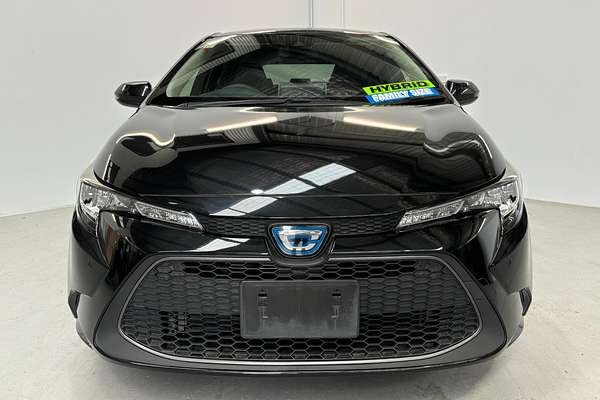 2019 Toyota Corolla Touring Hybrid Touring Hybrid S ZWE211