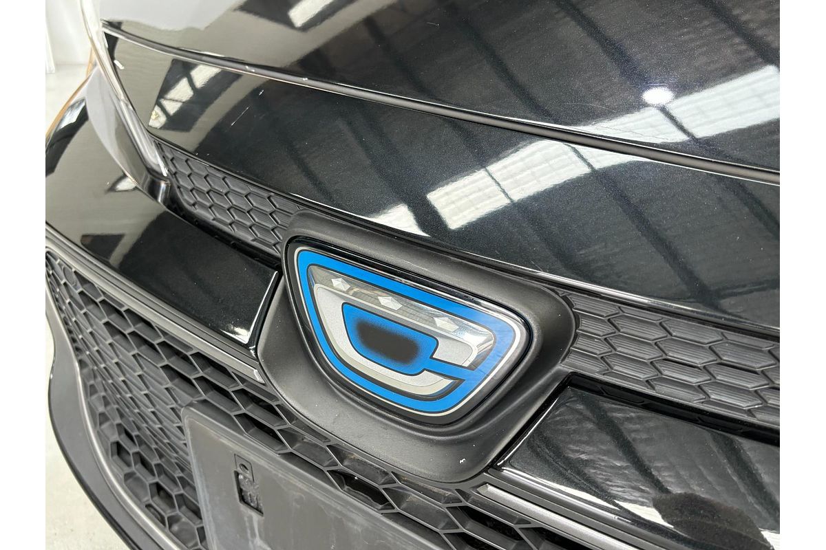2019 Toyota Corolla Touring Hybrid Touring Hybrid S ZWE211