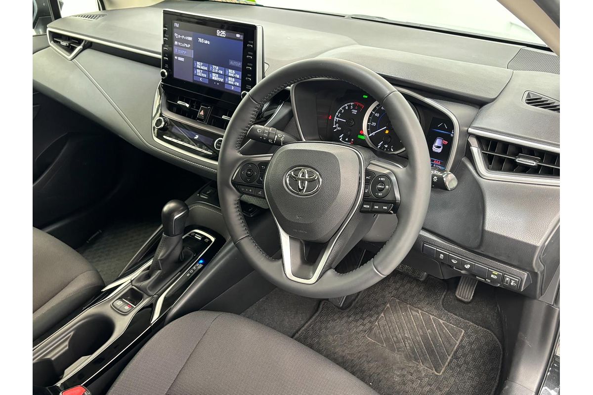 2019 Toyota Corolla Touring Hybrid Touring Hybrid S ZWE211