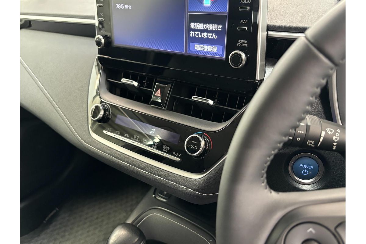 2019 Toyota Corolla Touring Hybrid Touring Hybrid S ZWE211