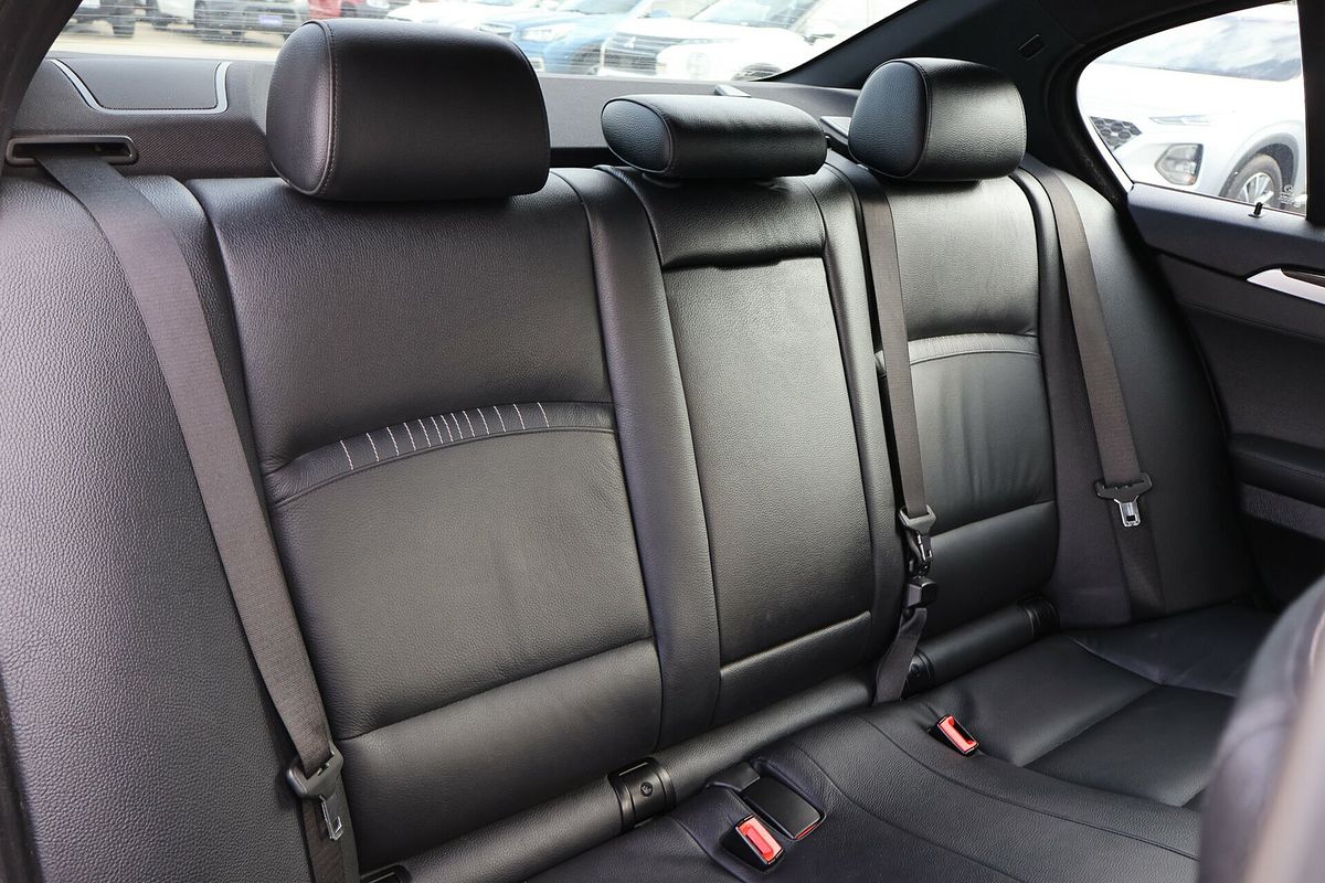 2015 BMW 5 Series 520i M Sport F10 LCI