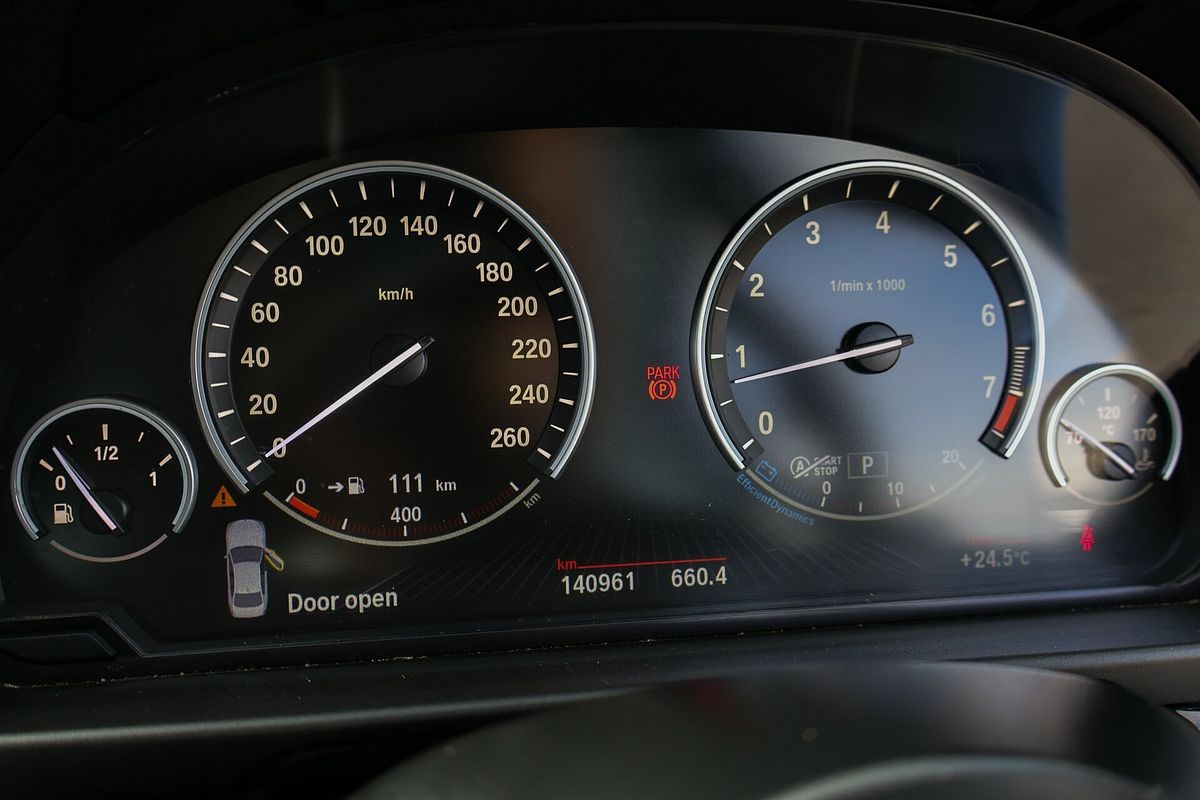 2015 BMW 5 Series 520i M Sport F10 LCI