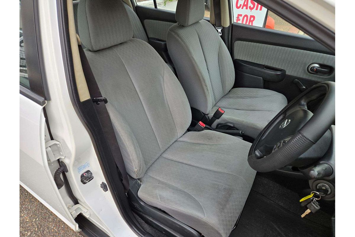 2009 Nissan Tiida ST C11