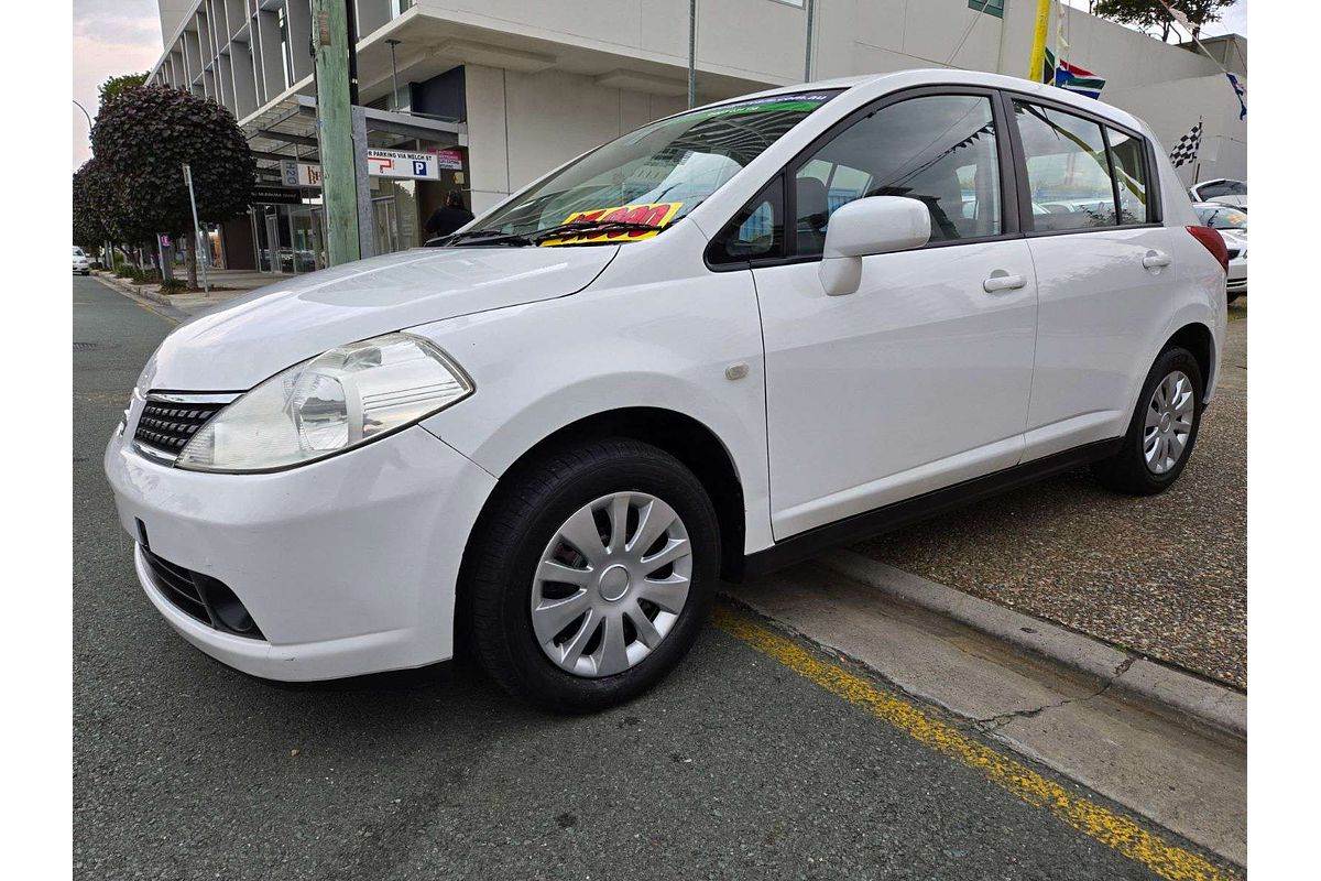 2009 Nissan Tiida ST C11
