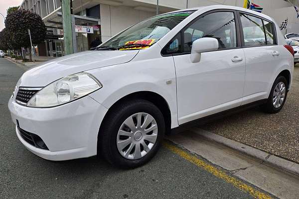 2009 Nissan Tiida ST C11