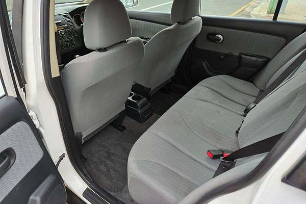 2009 Nissan Tiida ST C11