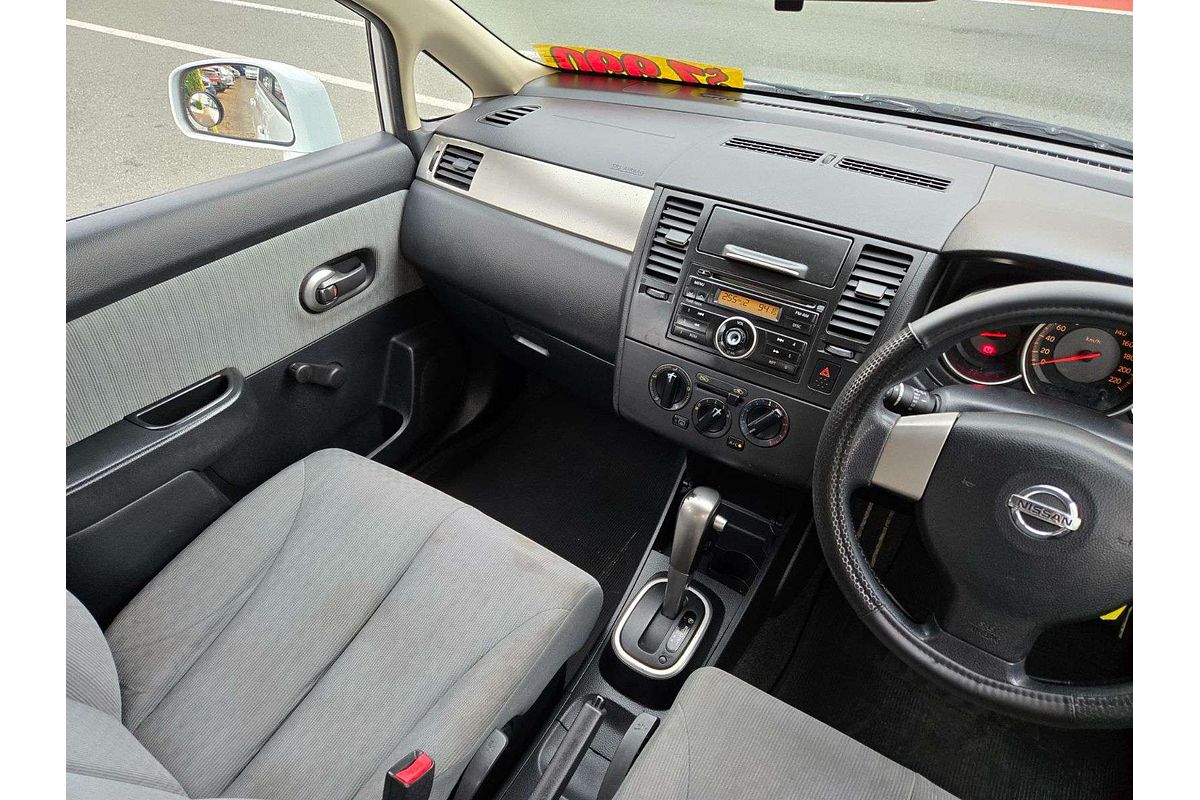 2009 Nissan Tiida ST C11